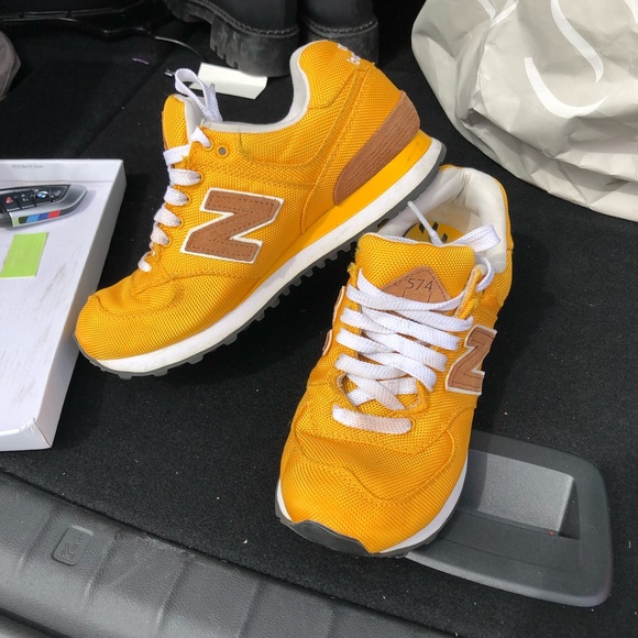 new balance 574 mustard yellow